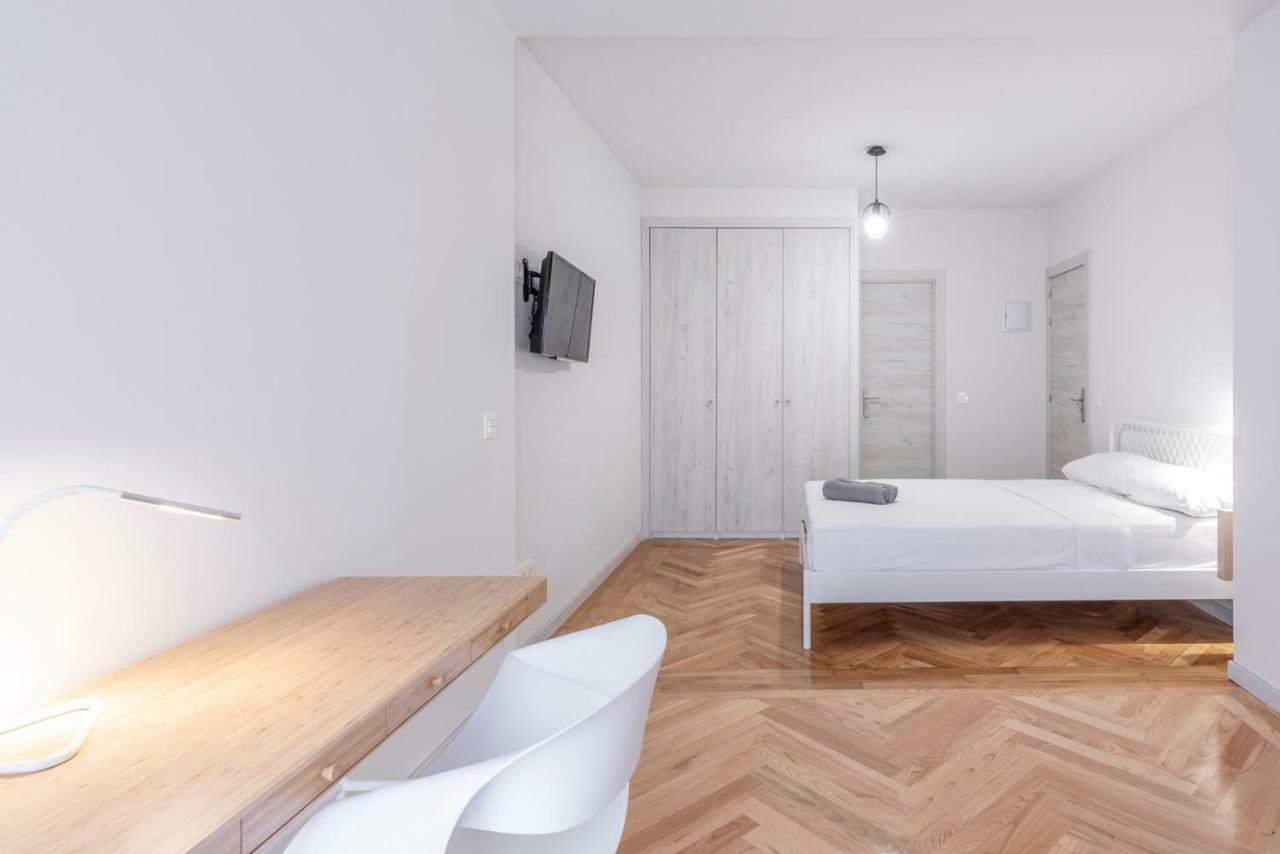 Chalet Alameda De Osuna Madrid Exterior photo